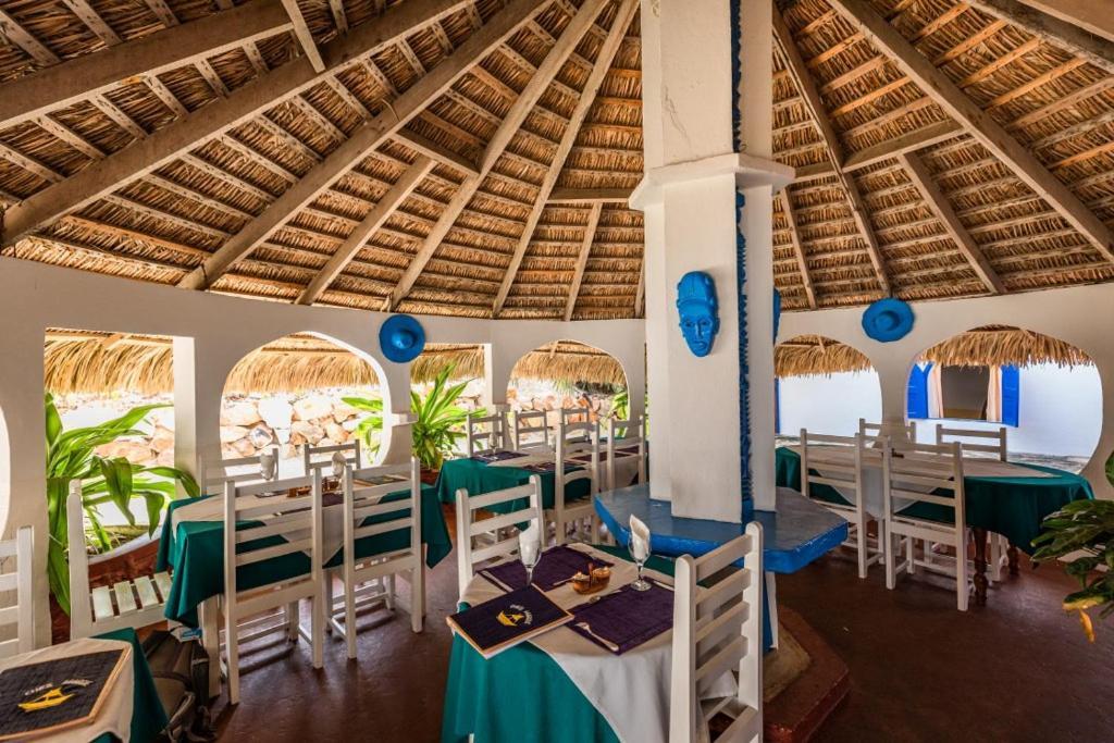 Chez Maggie Hotel & Restaurant Morondava Eksteriør billede