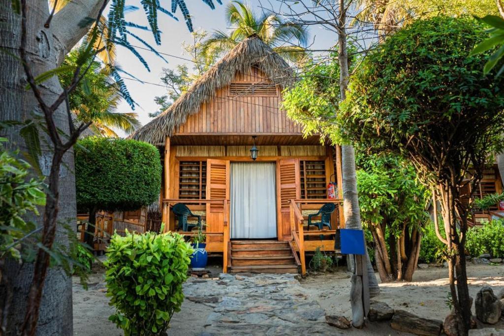 Chez Maggie Hotel & Restaurant Morondava Eksteriør billede